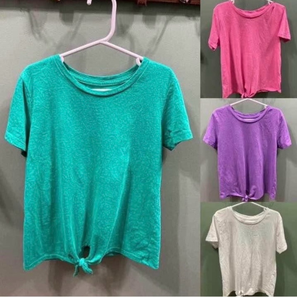 Girls Shirts (George) - Size L
(10-12)